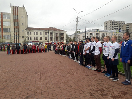 Около 2 тысяч человек участвуют в первомайской эстафете в Иванове